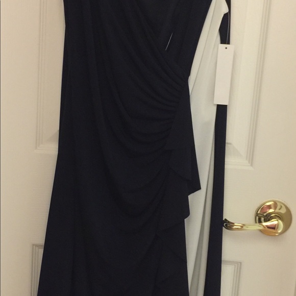 Clothes - Picture 5 of 8